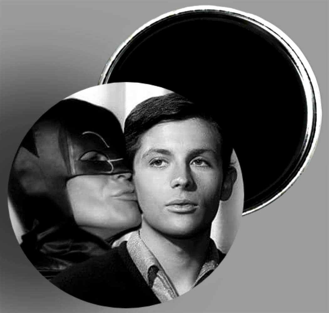 Batman & Robin kissing handcrafted 3.5" round magnet available In area51gallery