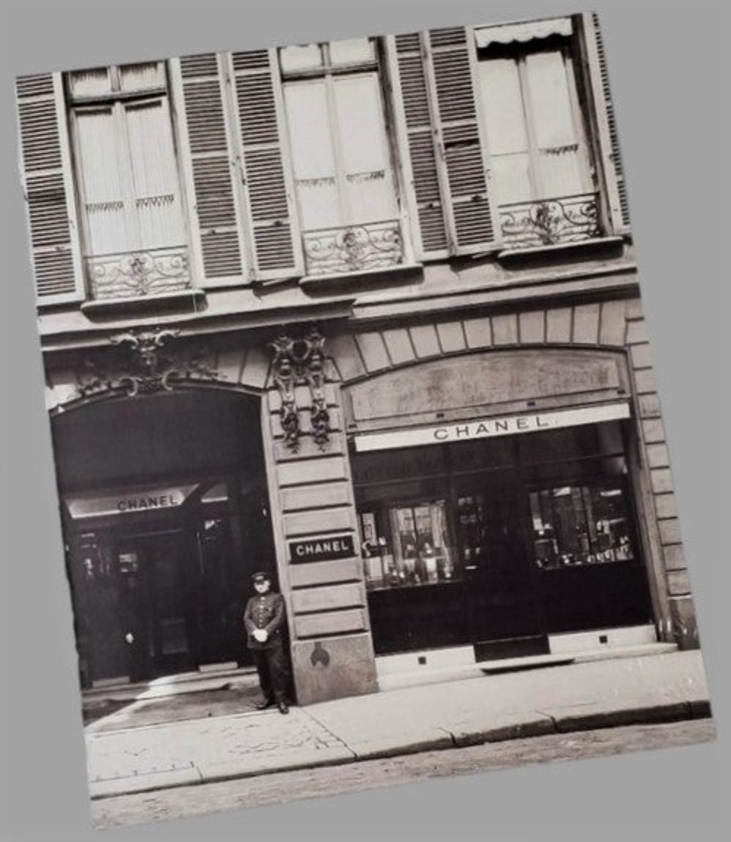 Paris Digital Print: Chanel Storefront Paris Premium Fine 